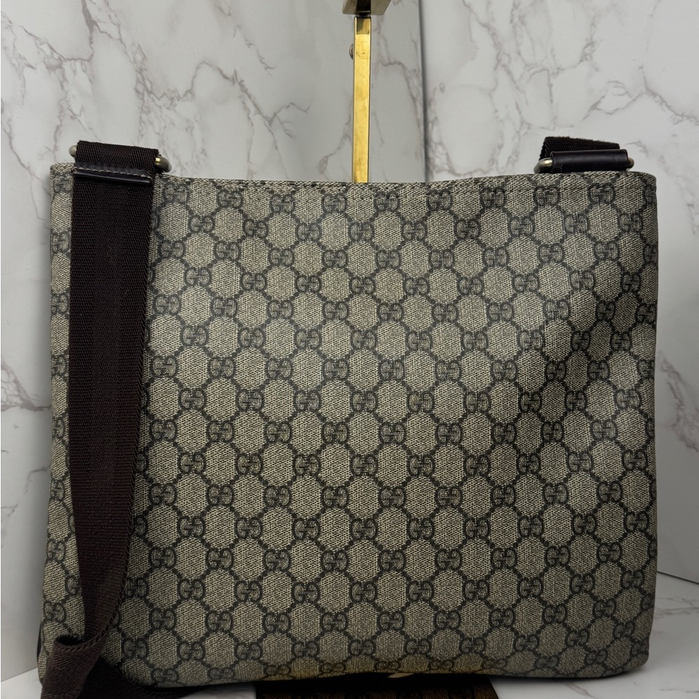 Gucci Flat Messenger Monogram Brown - image 3